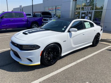 charger scat pack daytona 392